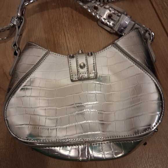 Urban Outfitters Silver Devon Studded Shoulder Bag - Picture 3 of 4